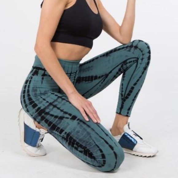 Active wear- Workout tights - Picture 1 of 6